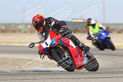 media/Oct-13-2025-Lets Ride (Mon) [[1a1cd08581]]/B Group/1020am (Sweeper)/